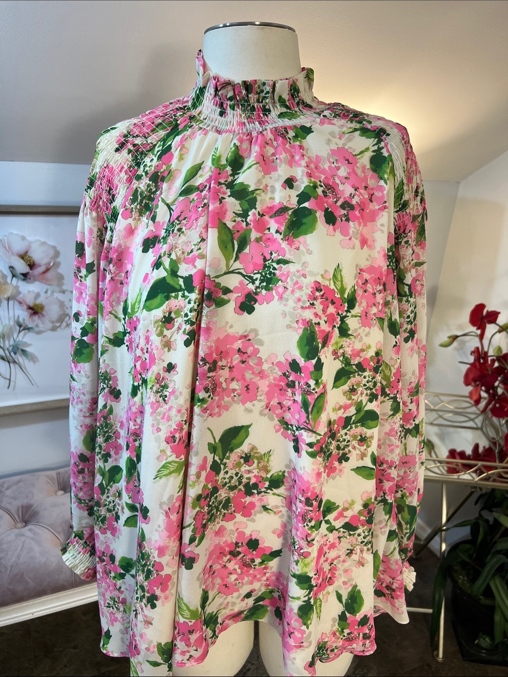 Tuckernuck Pink Hydrangea Floral Smocked-Neck Long.Sleeve Blouse Size XXL
